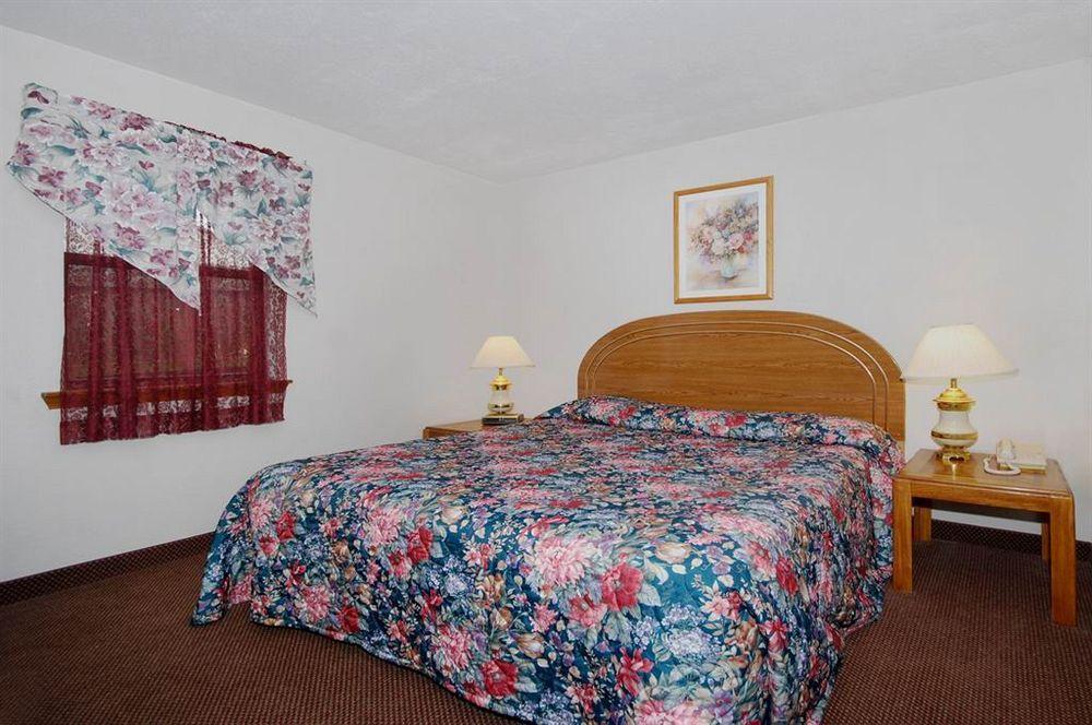 Oak Hill Inn And Suites Tahlequah Exteriör bild