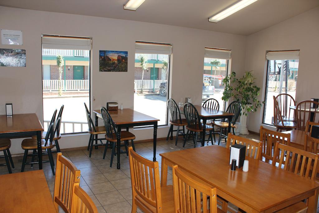 Oak Hill Inn And Suites Tahlequah Exteriör bild