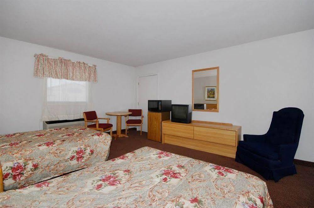 Oak Hill Inn And Suites Tahlequah Exteriör bild